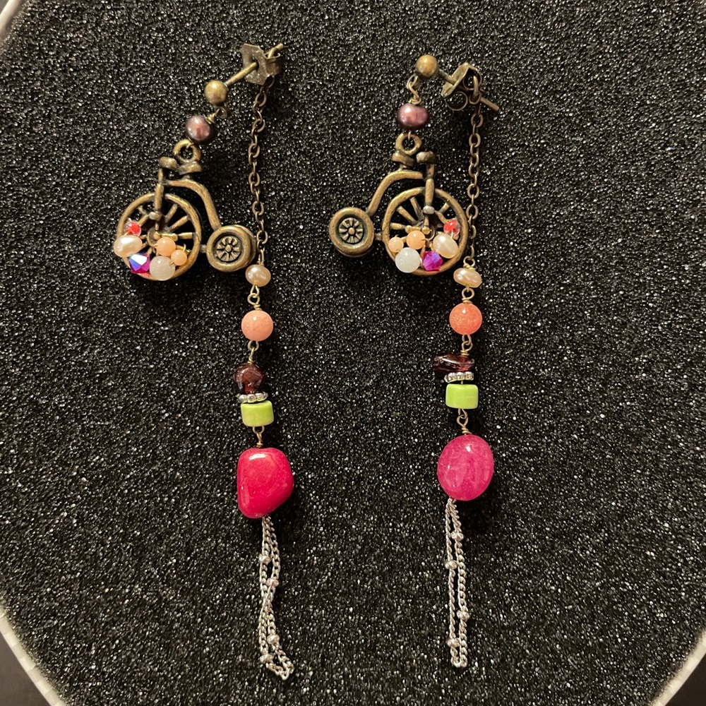 ❌SOLD❌ 💖 Handcrafted Earrings 🚲❤️💗💚
